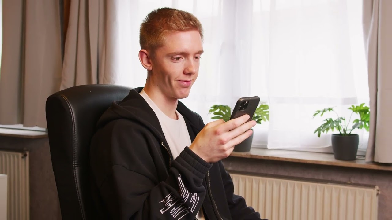 Preview of a LapStore video.